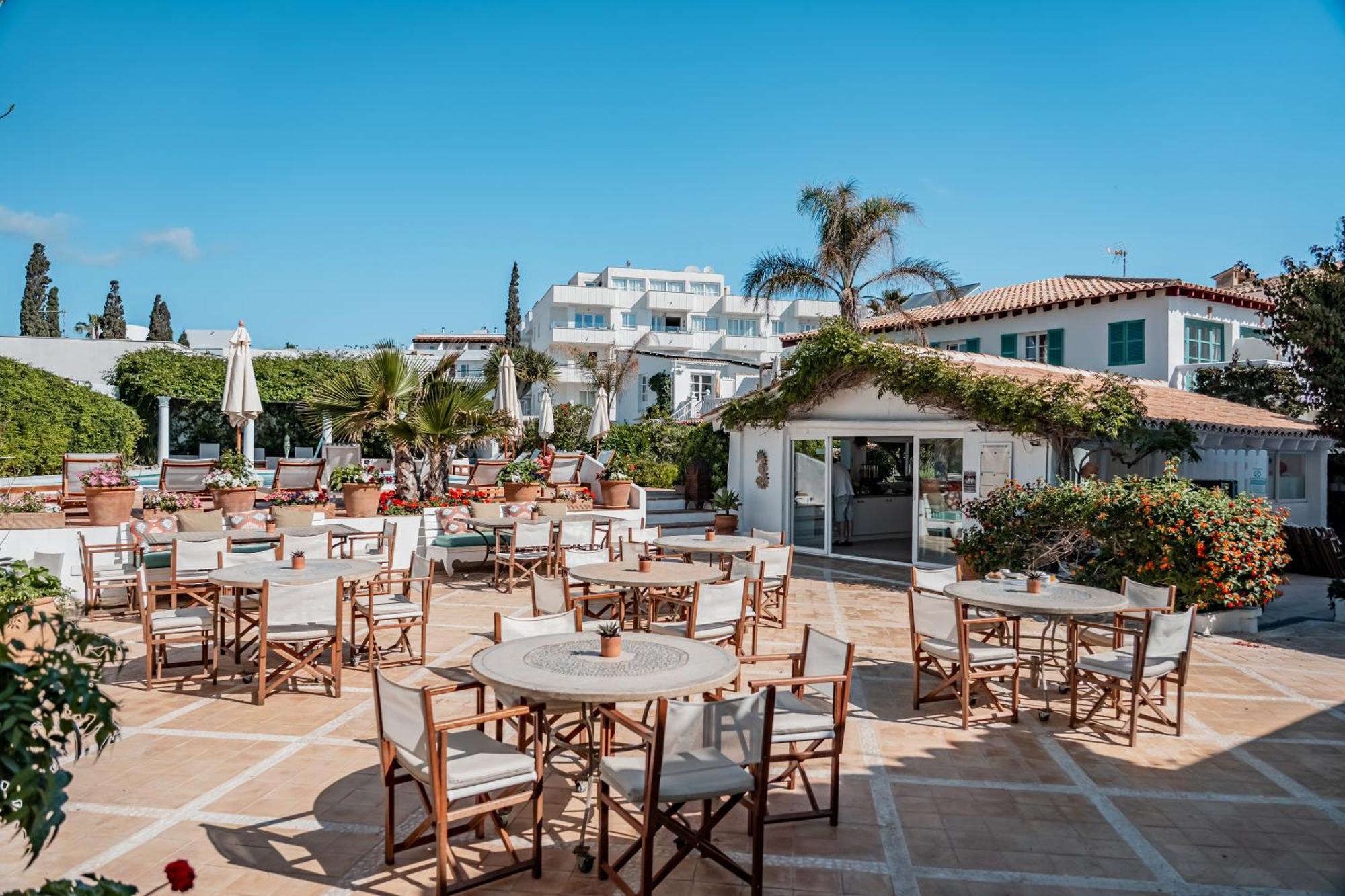 The Sea Club Bed & Breakfast